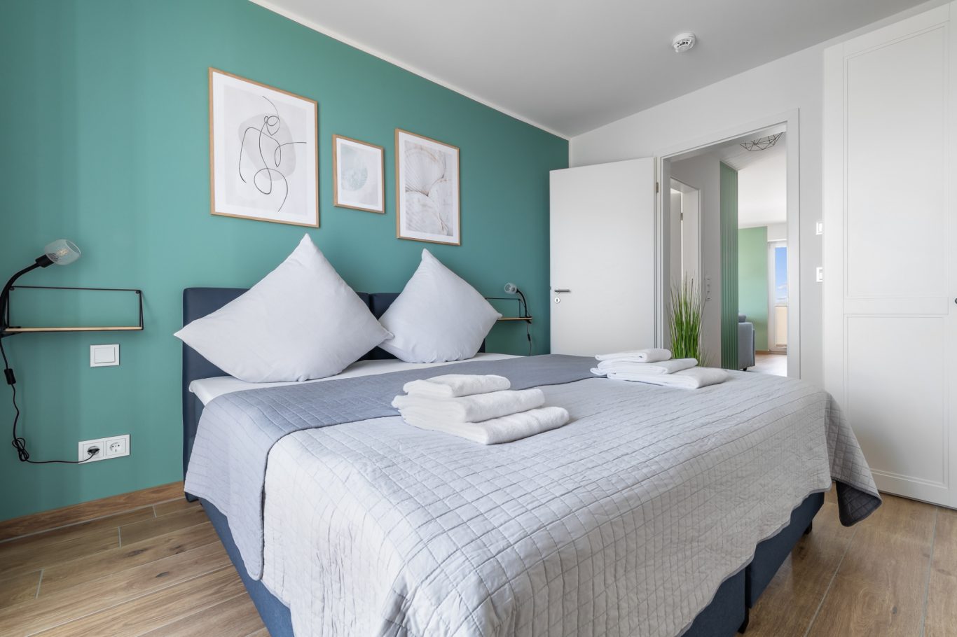 Schlafzimmer 2 mit Verdunkelungsmöglichkeit